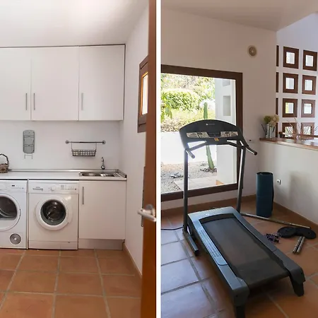 Huaraches - Mijas Golf - Private Swimming Pool - 5 Bedrooms - 5 Bath - Air Conditioning Villa Santa Fe de los Boliches